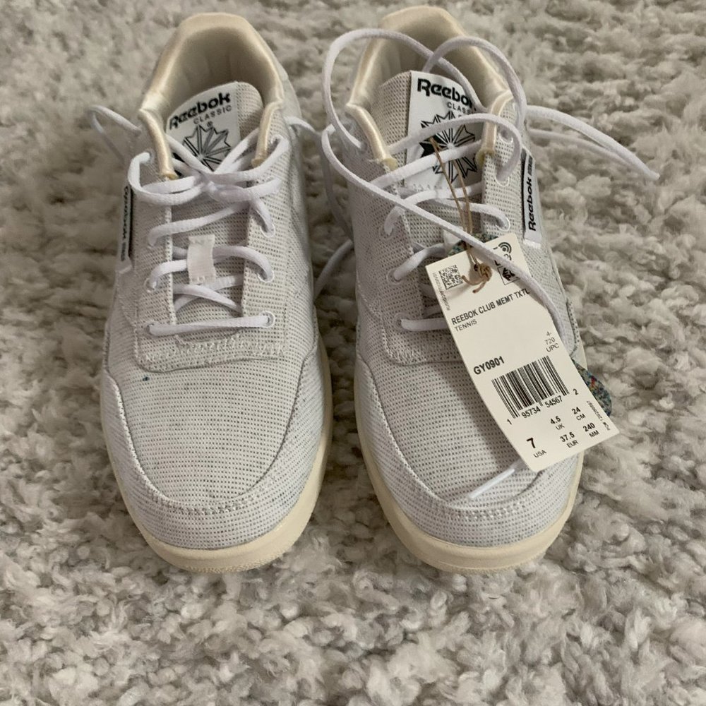 Reebok Club Memt Sneaker/Tennis, Size 7, NWT